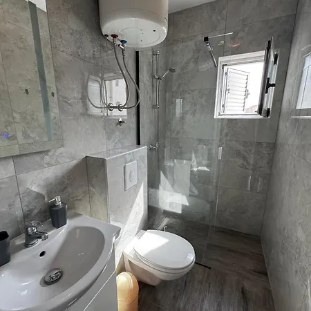 Apartment Makarska M&I, Free Private Parking Esterno foto