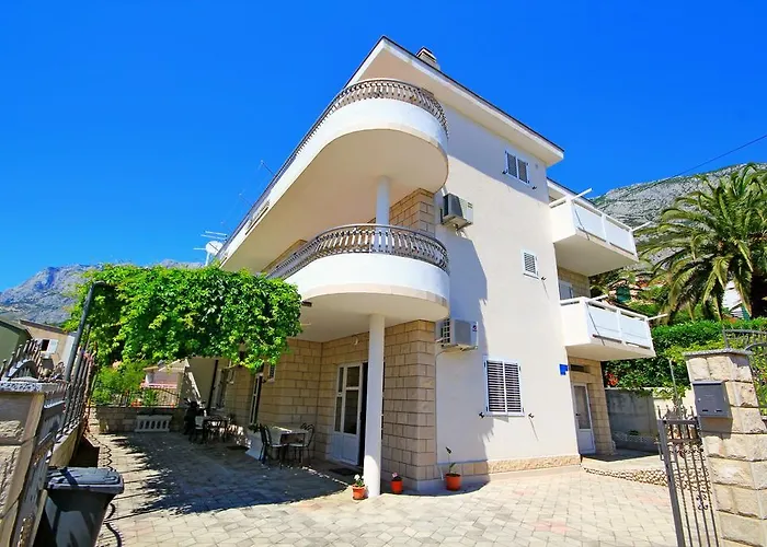 Apartment Makarska M&I, Free Private Parking