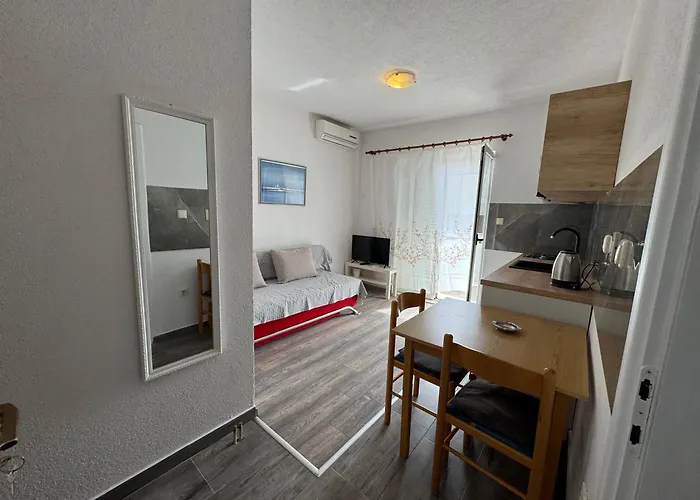 Apartment Makarska M&I, Free Private Parking