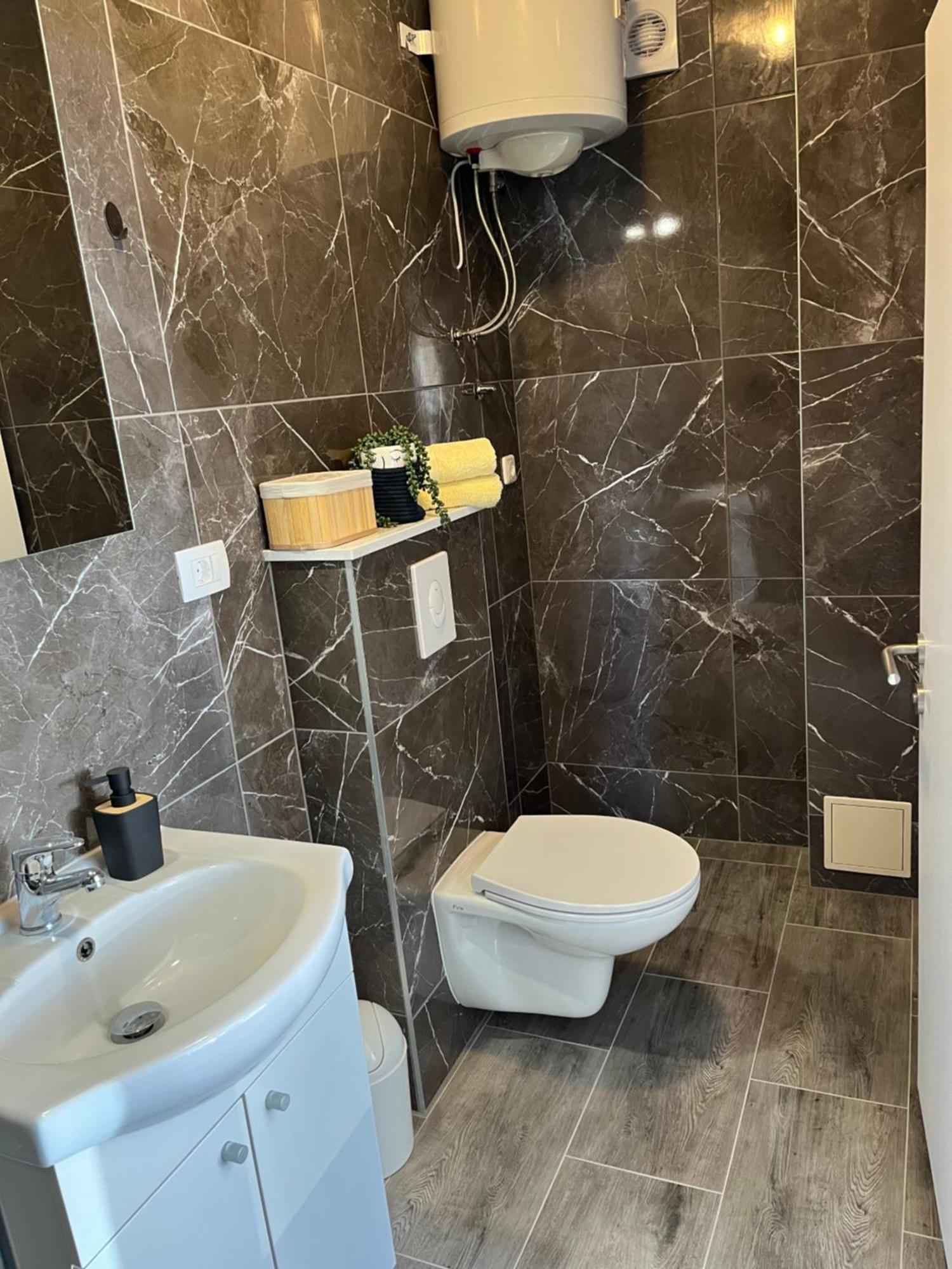 Apartment M&i, Free Private Parking Makarska