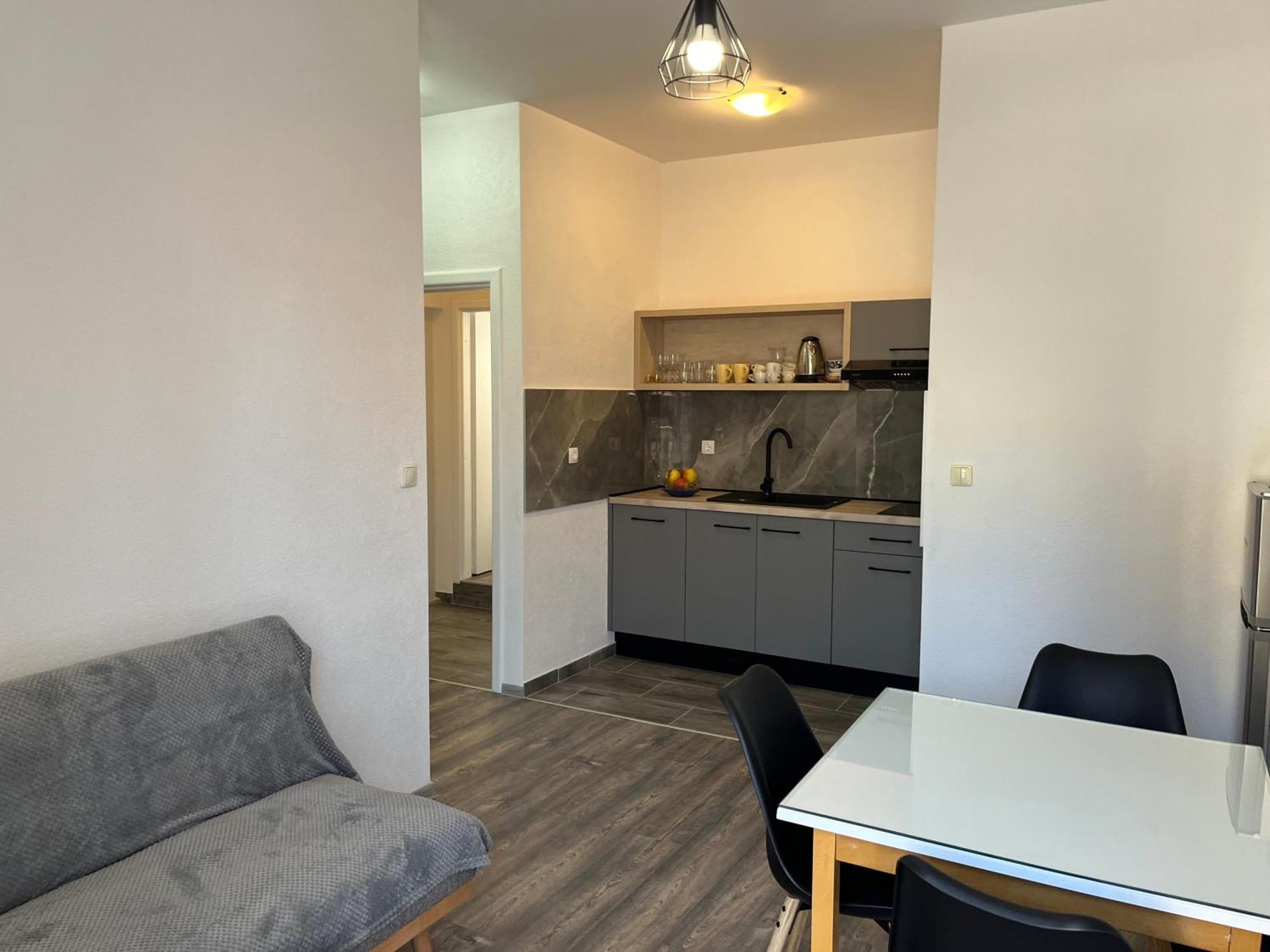 Apartment M&i, Free Private Parking Makarska