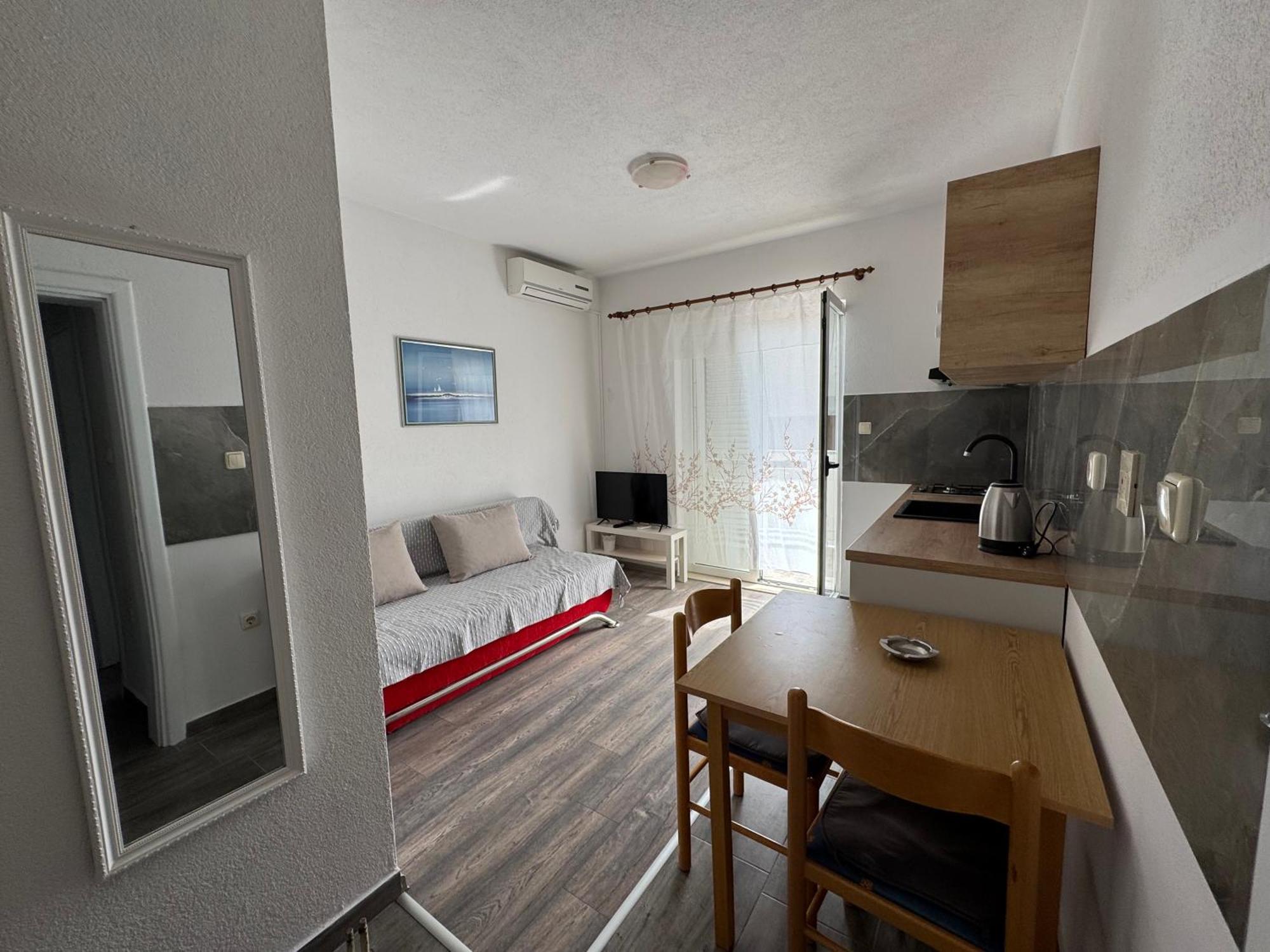Apartment M&i, Free Private Parking Makarska